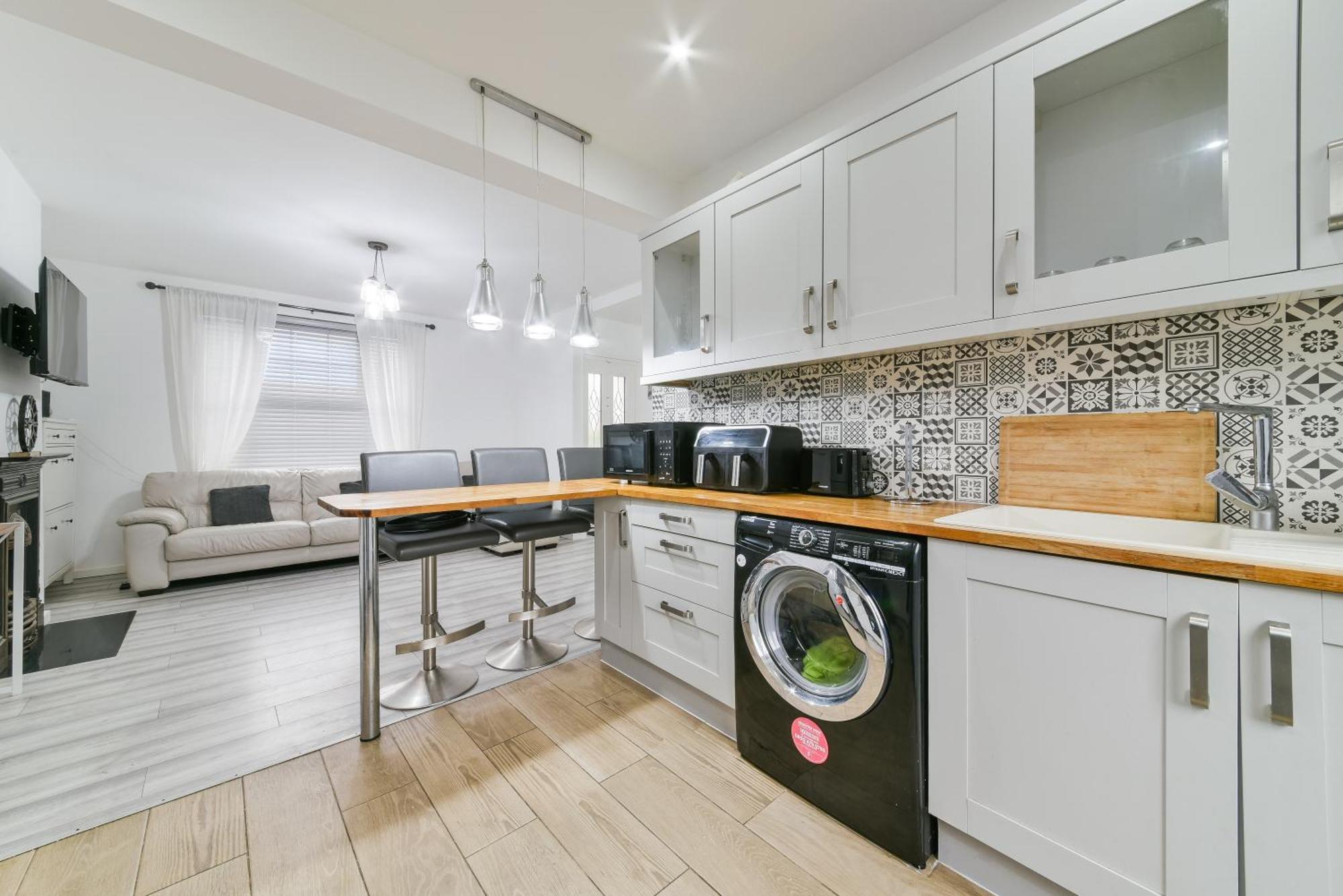 Bromley Serviced Apartments - Beckenham Place Park - London - 2 Bed House - Free Parking - 2 Beds 1 Sofabed Exterior photo