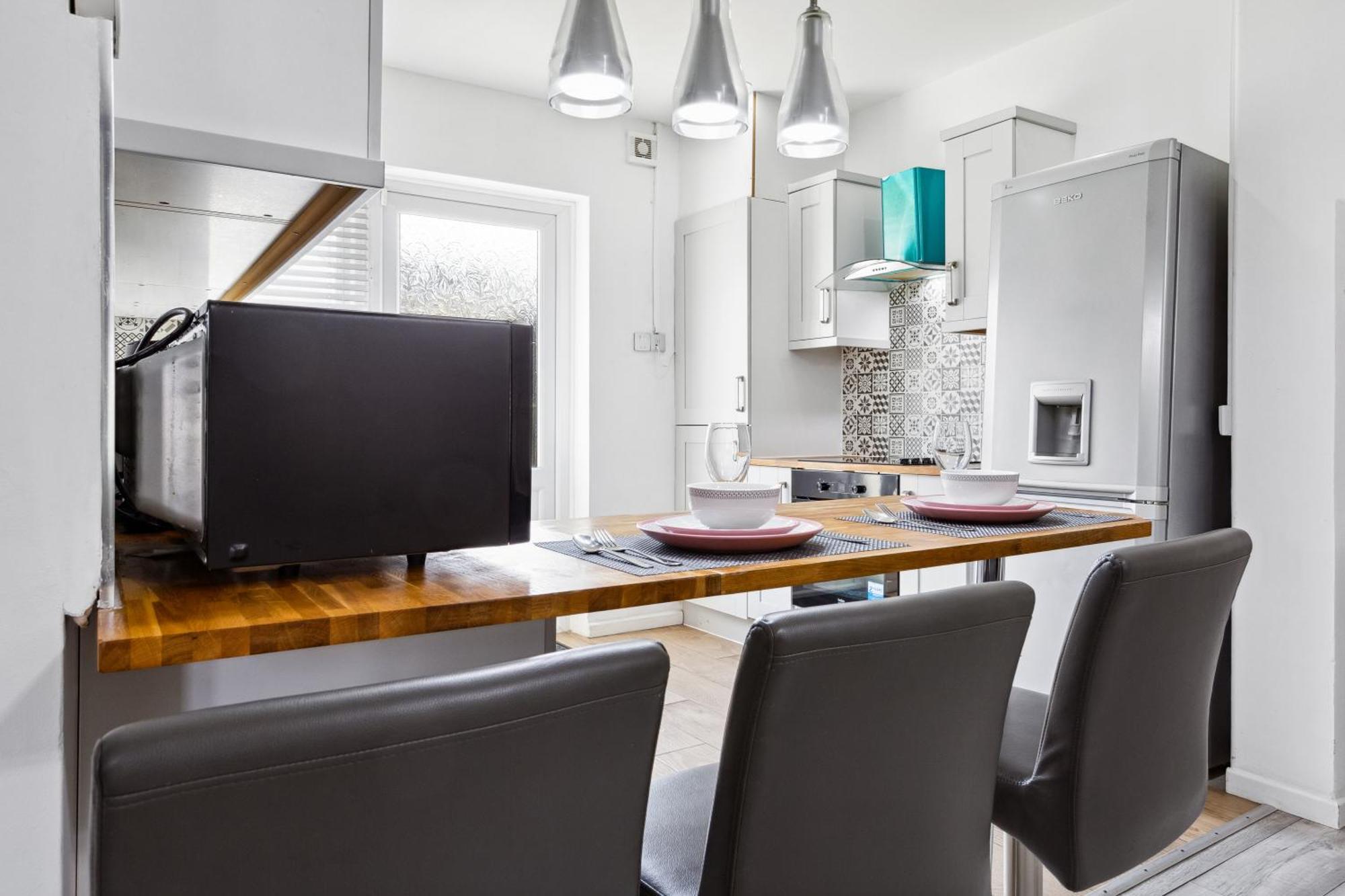 Bromley Serviced Apartments - Beckenham Place Park - London - 2 Bed House - Free Parking - 2 Beds 1 Sofabed Exterior photo
