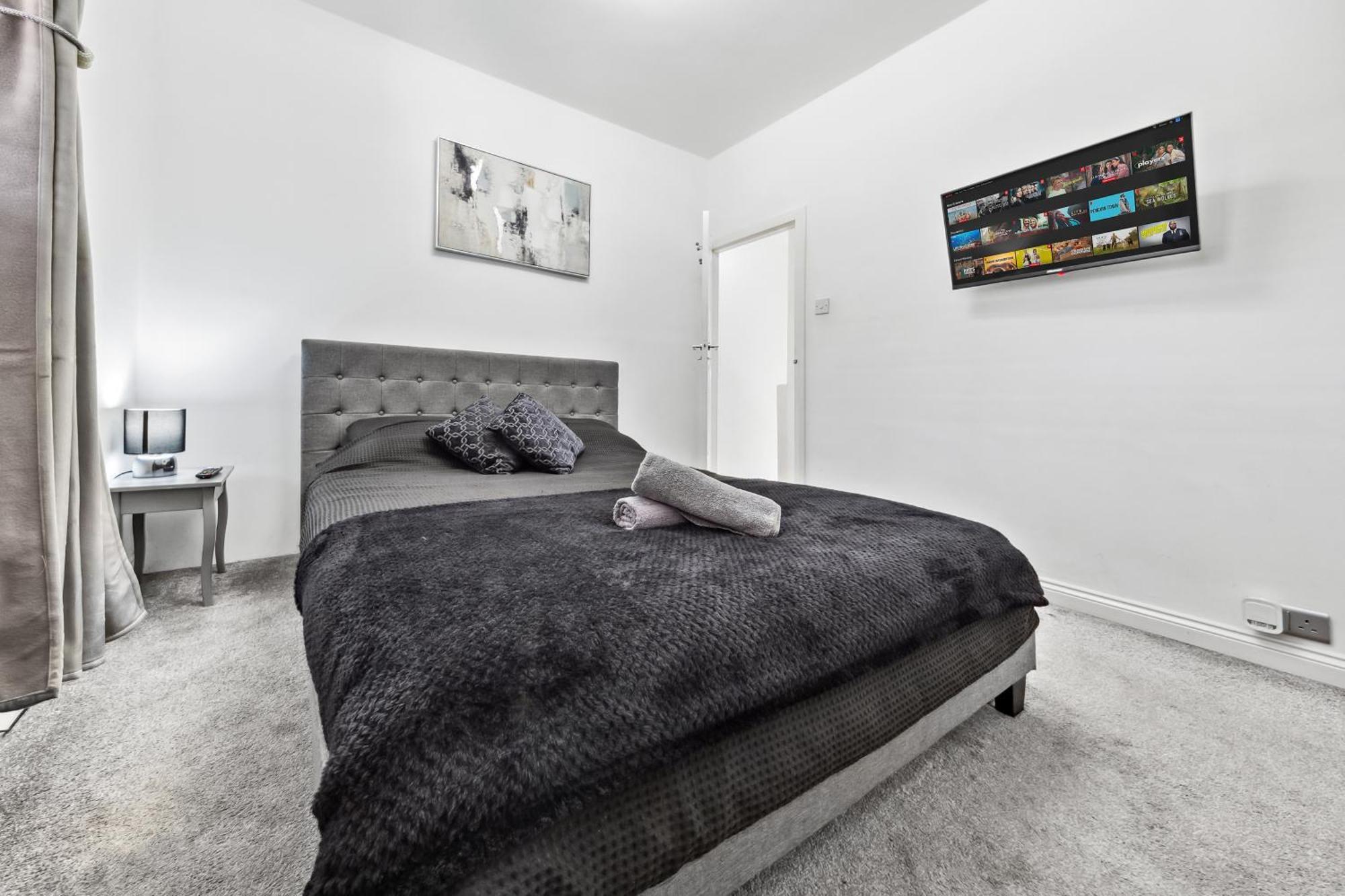 Bromley Serviced Apartments - Beckenham Place Park - London - 2 Bed House - Free Parking - 2 Beds 1 Sofabed Exterior photo