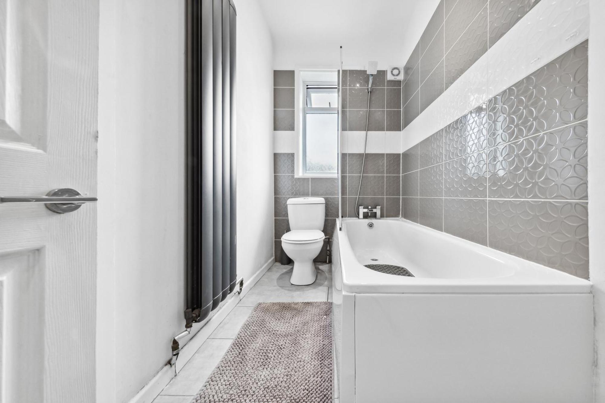 Bromley Serviced Apartments - Beckenham Place Park - London - 2 Bed House - Free Parking - 2 Beds 1 Sofabed Exterior photo